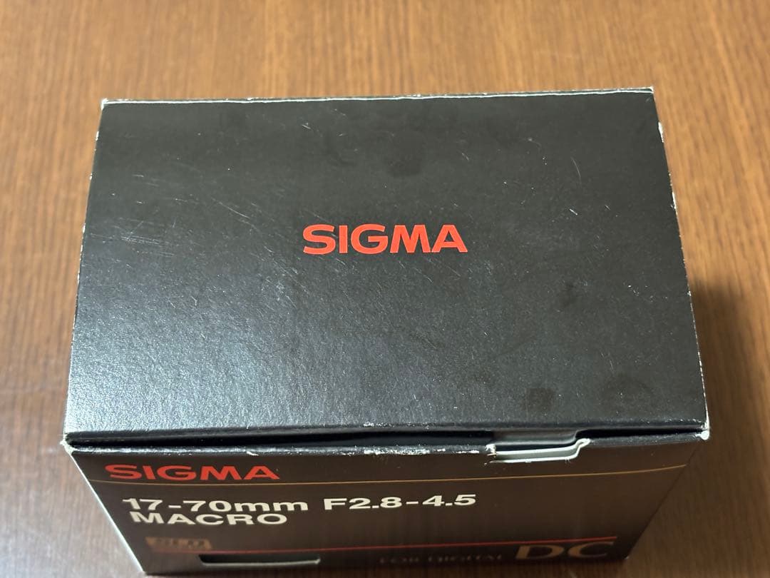 SIGMA 17-70mm F2.8-4.5 DC MACRO EFマウント用