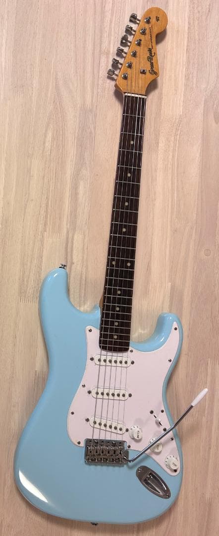 グラスルーツGrassRootsストラトタイプ（+SQUIER アッセンブリ）