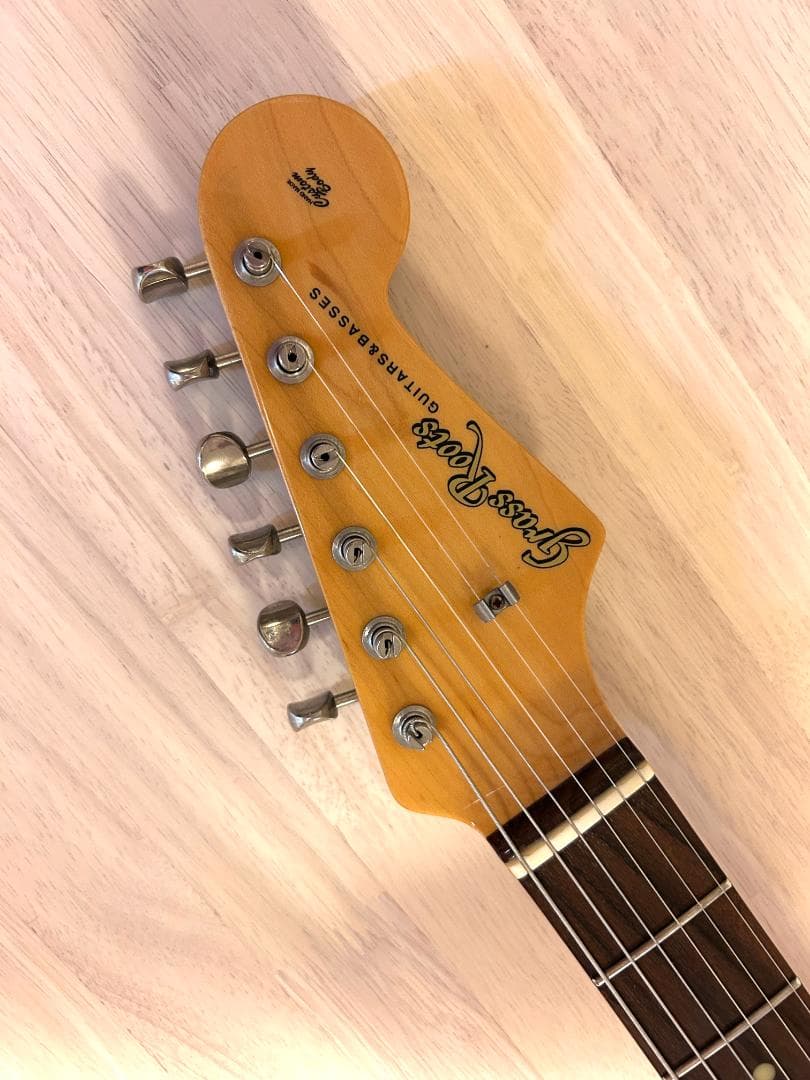 グラスルーツGrassRootsストラトタイプ（+SQUIER アッセンブリ）