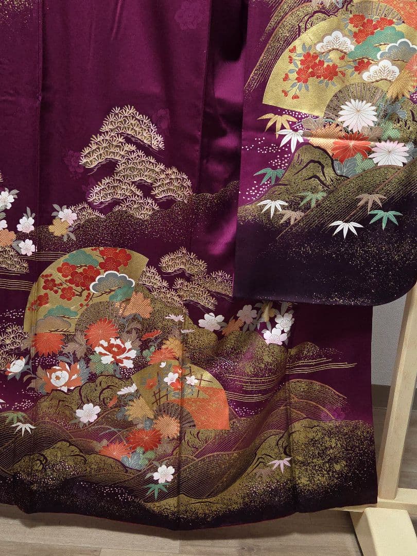 B5◆着物くつろぎ 扇面花模様 金彩 金駒刺繍 袷 正絹 成人式 振袖 着物