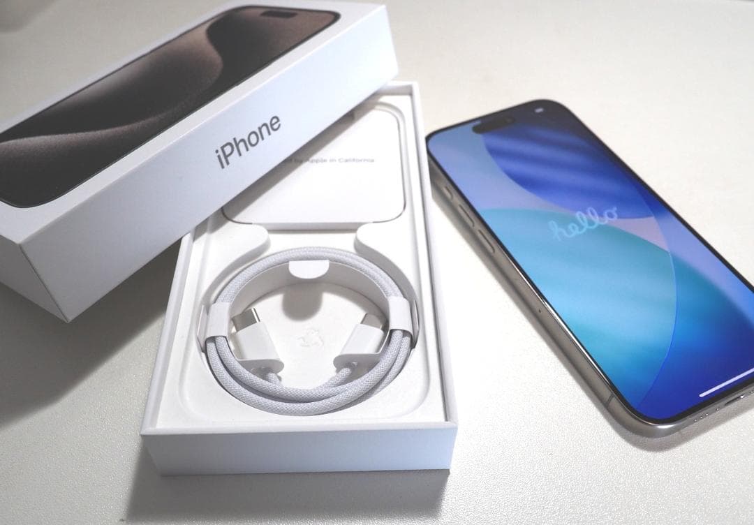 iPhone 15 Pro ナチュラルチタニウム 256GB(SIMフリー)