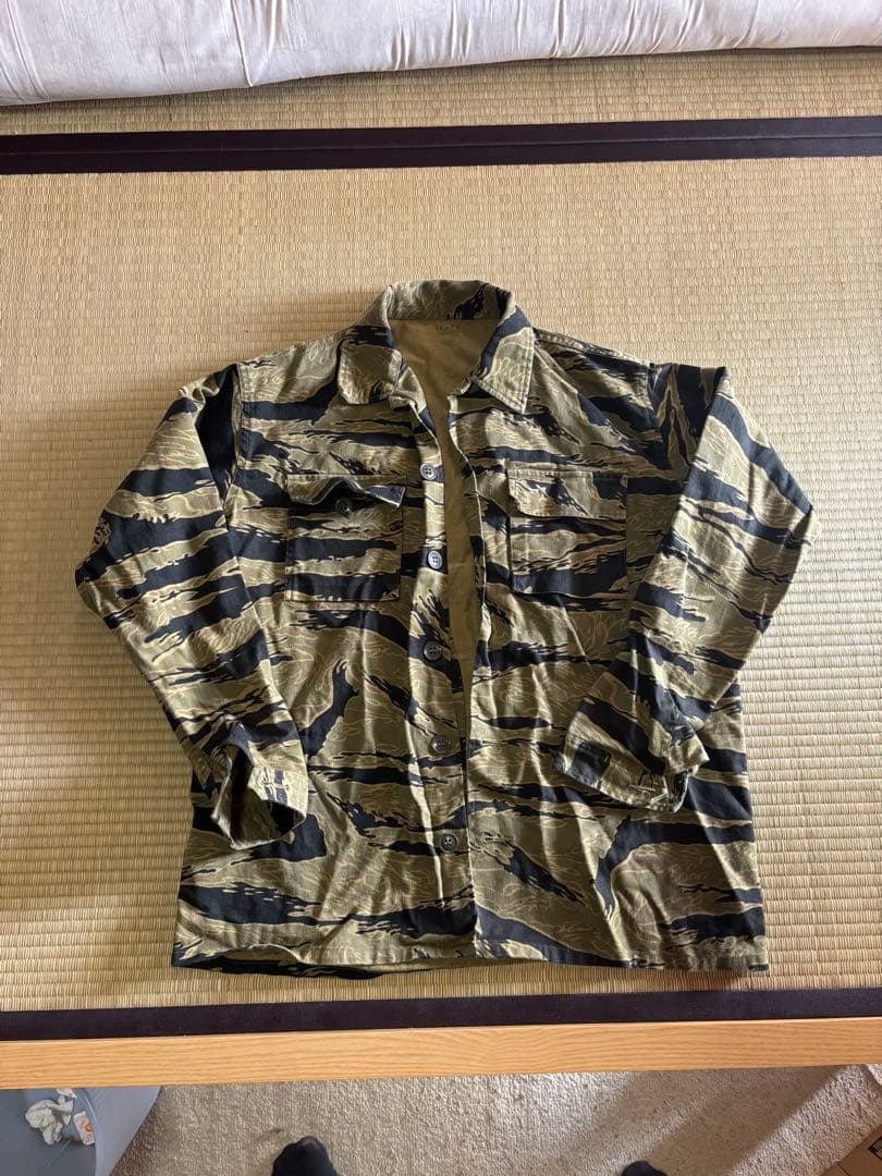 じ*ん様 大阪MASH製　ゴールドタイガーストライプ迷彩服　中古　A-L