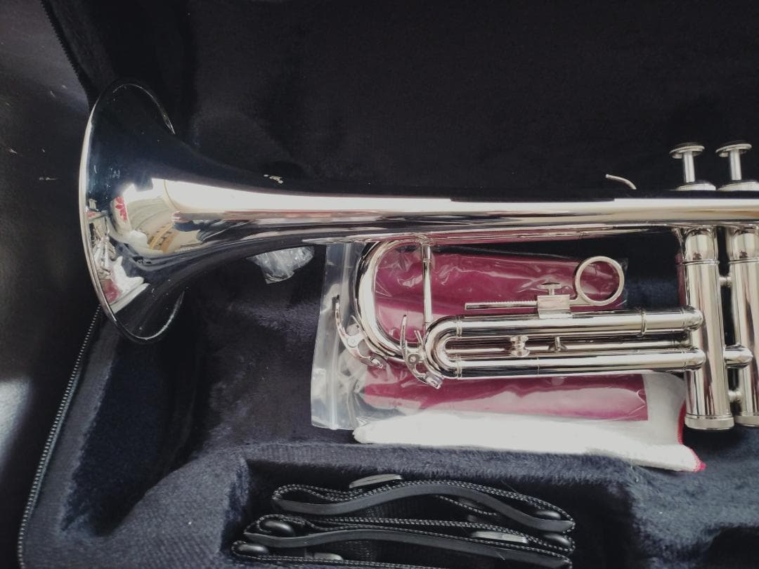 トランペット　銀　SLADE　未使用品