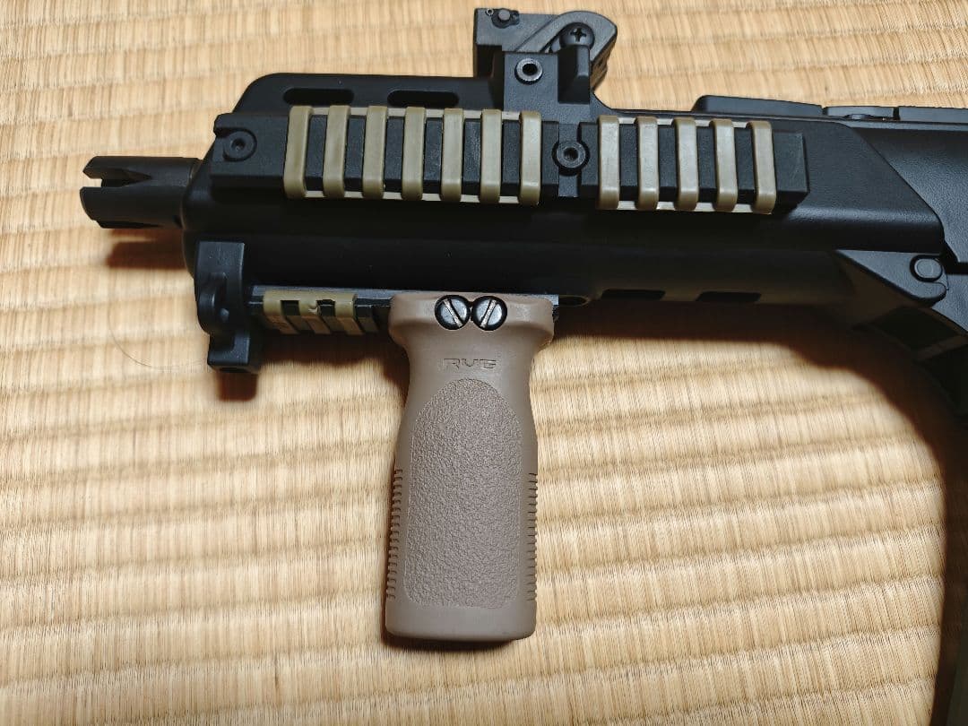 東京マルイ g36c+ ベクターオプティクスGEN2MILなどオマケ沢山 ！