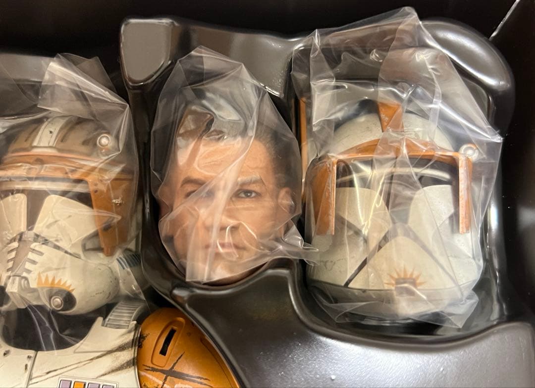 ホットトイズ スター・ウォーズ コマンダー・コーディ　フェイズ1ヘルメット付き