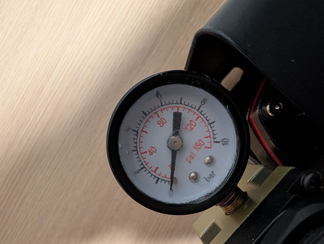 NITRO-COMP V1 高性能エアシステム　エアブラシ付き