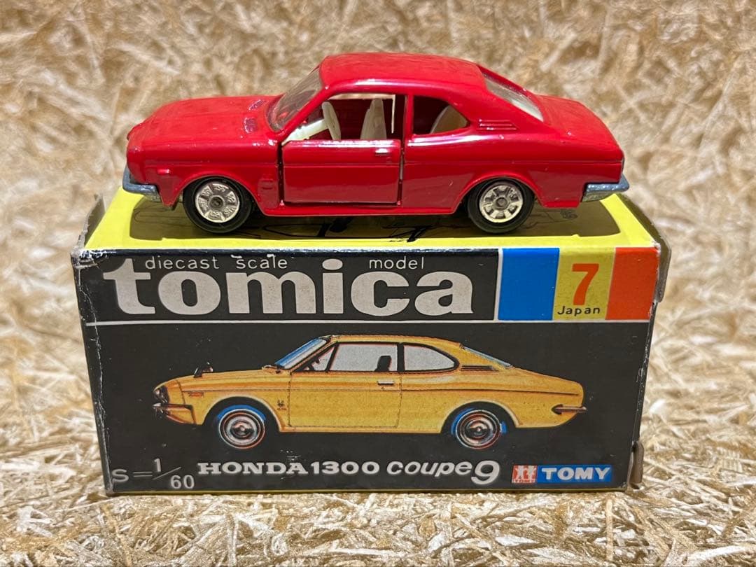 トミカ 日本製 黒箱 7-1-7 ホンダ 1300 クーペ9 1E