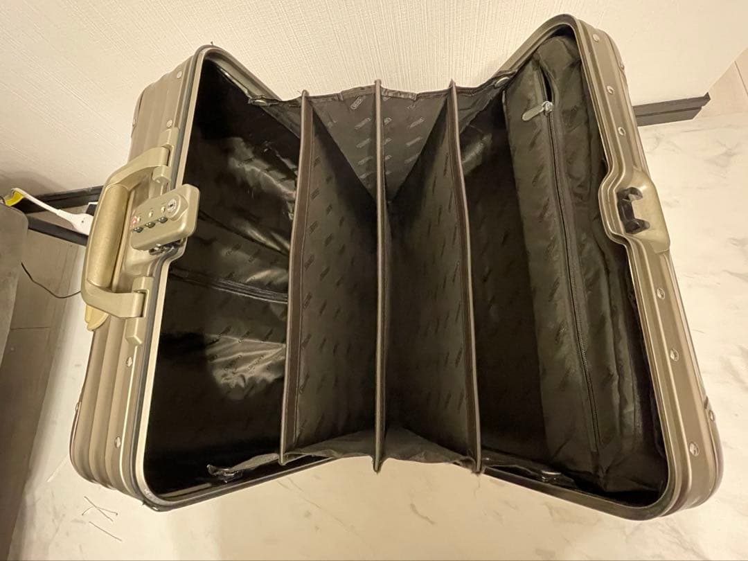 RIMOWA トパーズ　2輪　シャンパン　廃盤