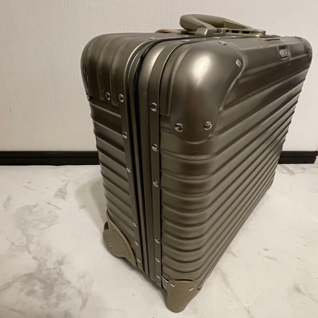 RIMOWA トパーズ　2輪　シャンパン　廃盤