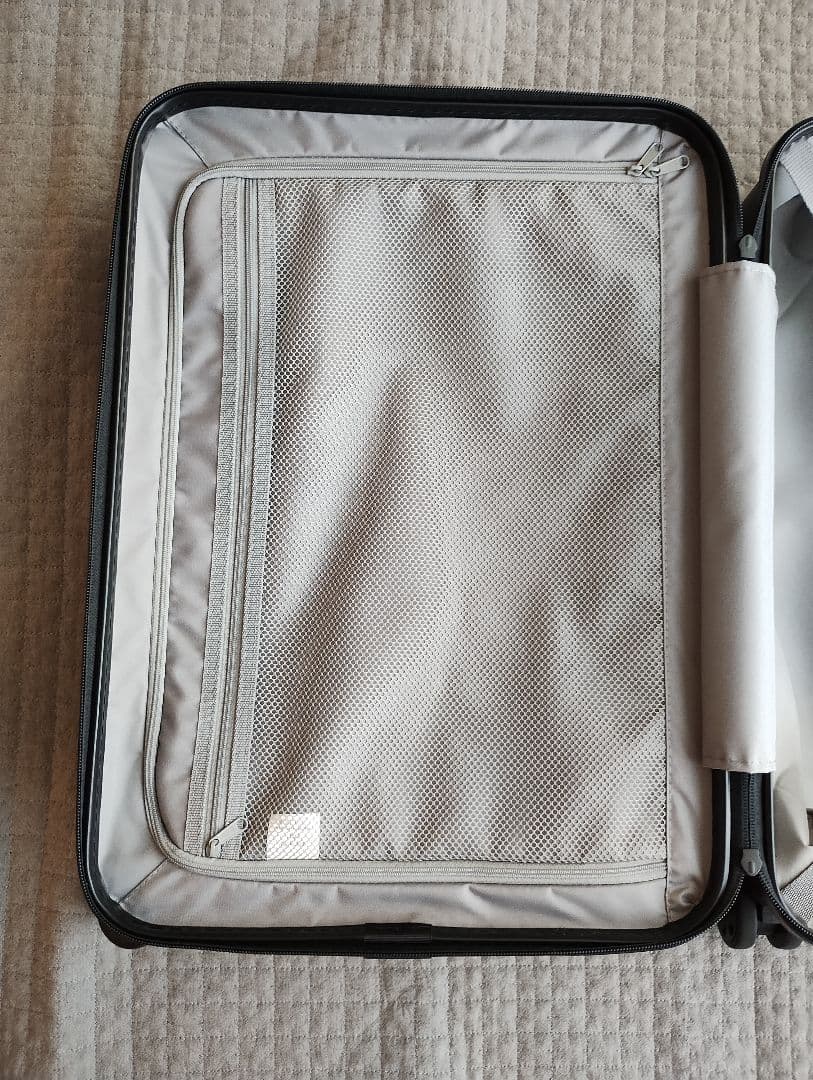 ■美品　無印 キャリーケース 36L 　機内持ち込み可能　タイヤロック機能付