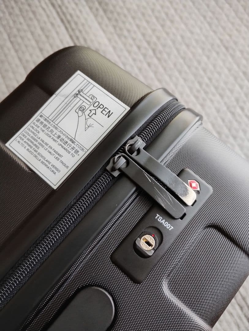 ■美品　無印 キャリーケース 36L 　機内持ち込み可能　タイヤロック機能付