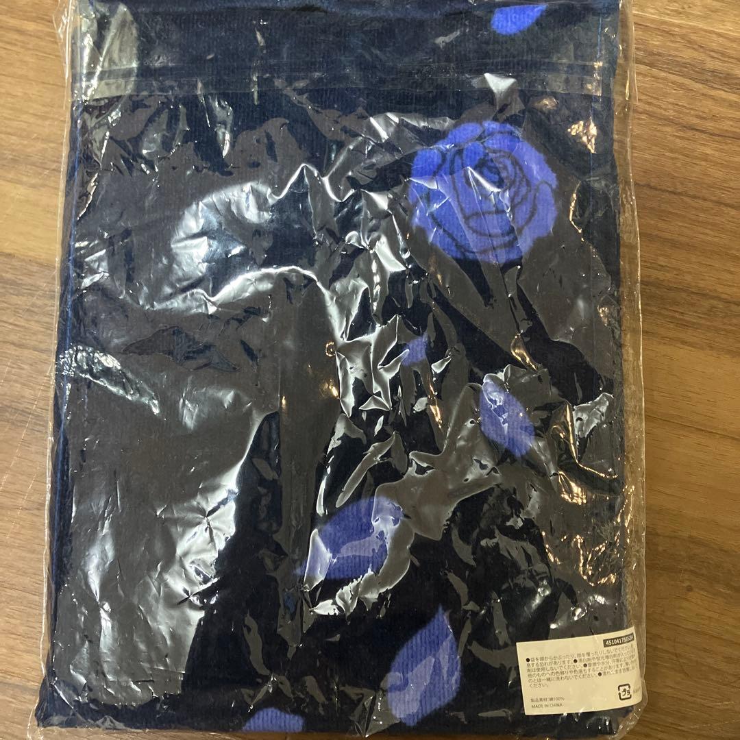 【セット販売】Ado 2nd LIVE 限定タオル .ブローチ2種類