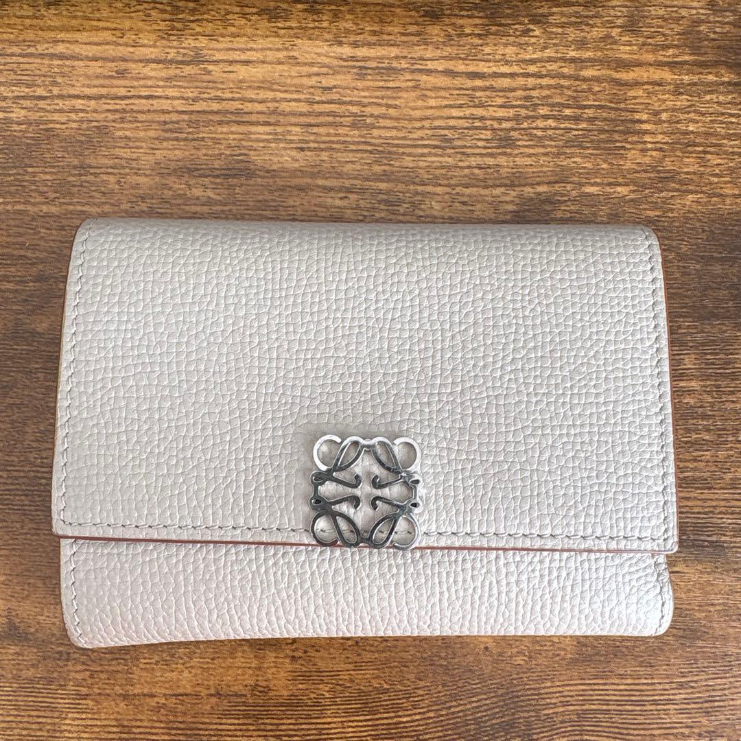 LOEWE 三つ折り財布 ライトグレー
