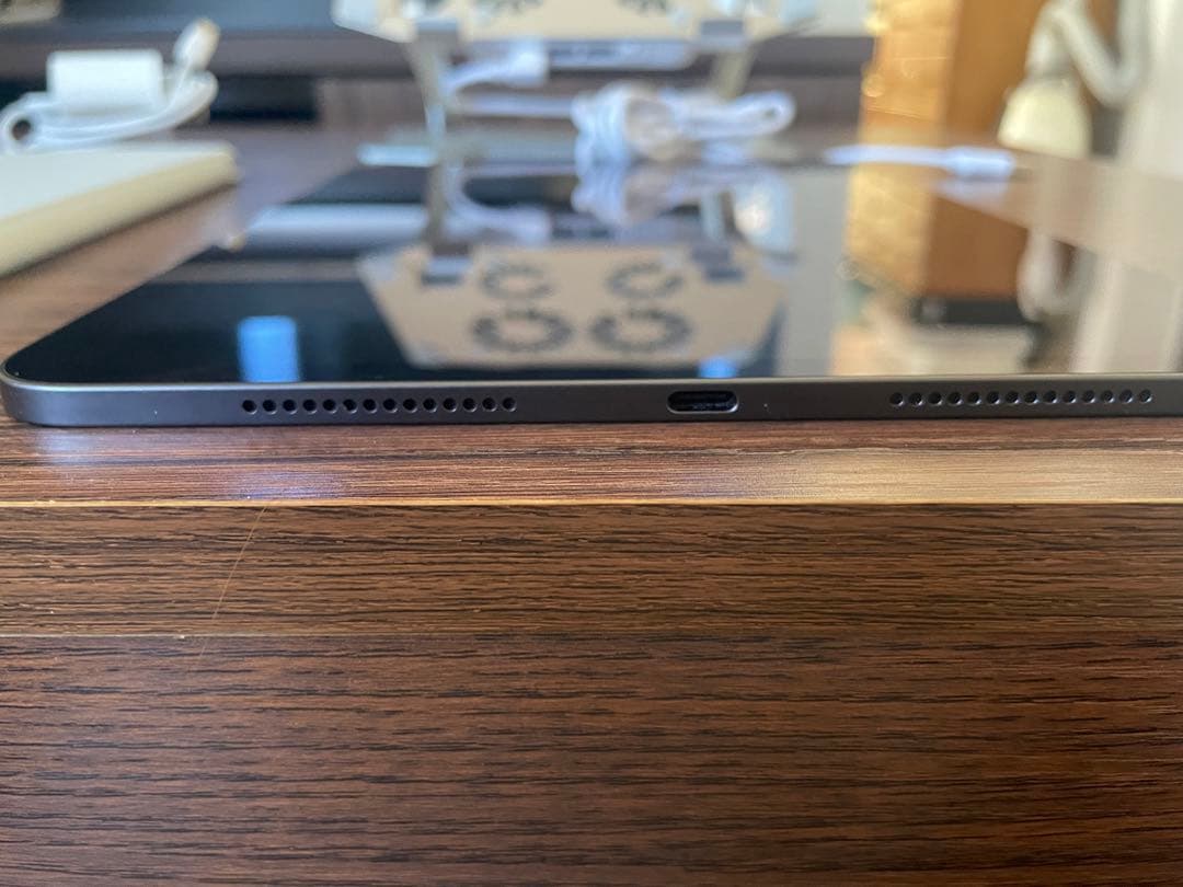 L*s様 Apple iPad Pro 11インチ スペースグレー 本体　M4