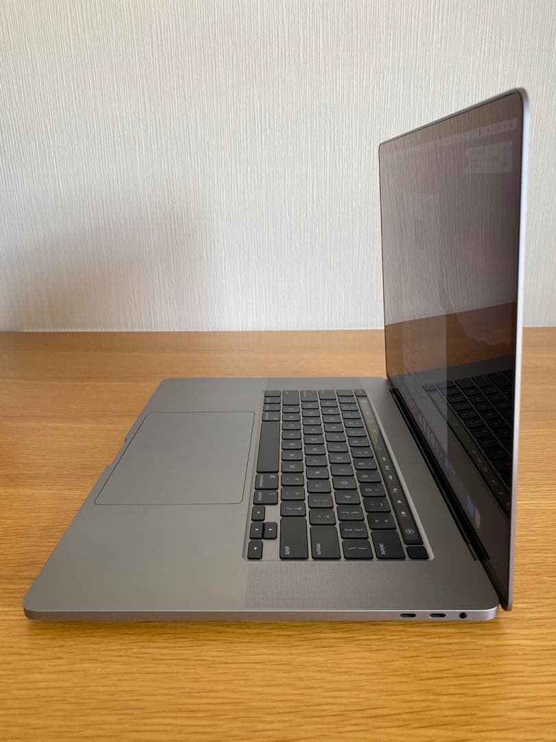 MacBook Pro 2019 高性能、上位モデル　MacBook 本体　美品