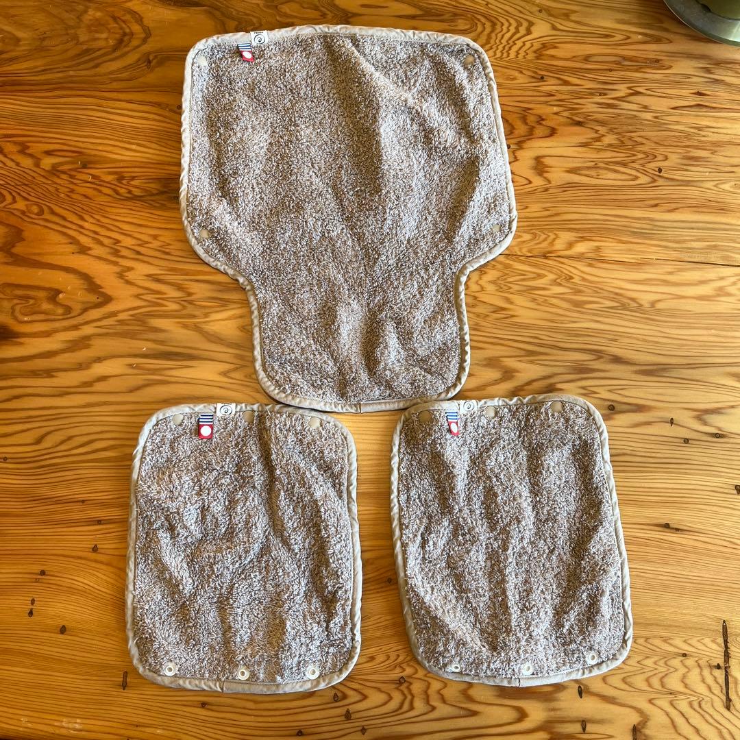 エルゴベビーオムニ36クールエアオニキスブラックエルゴ専用　今治タオルカバー付き