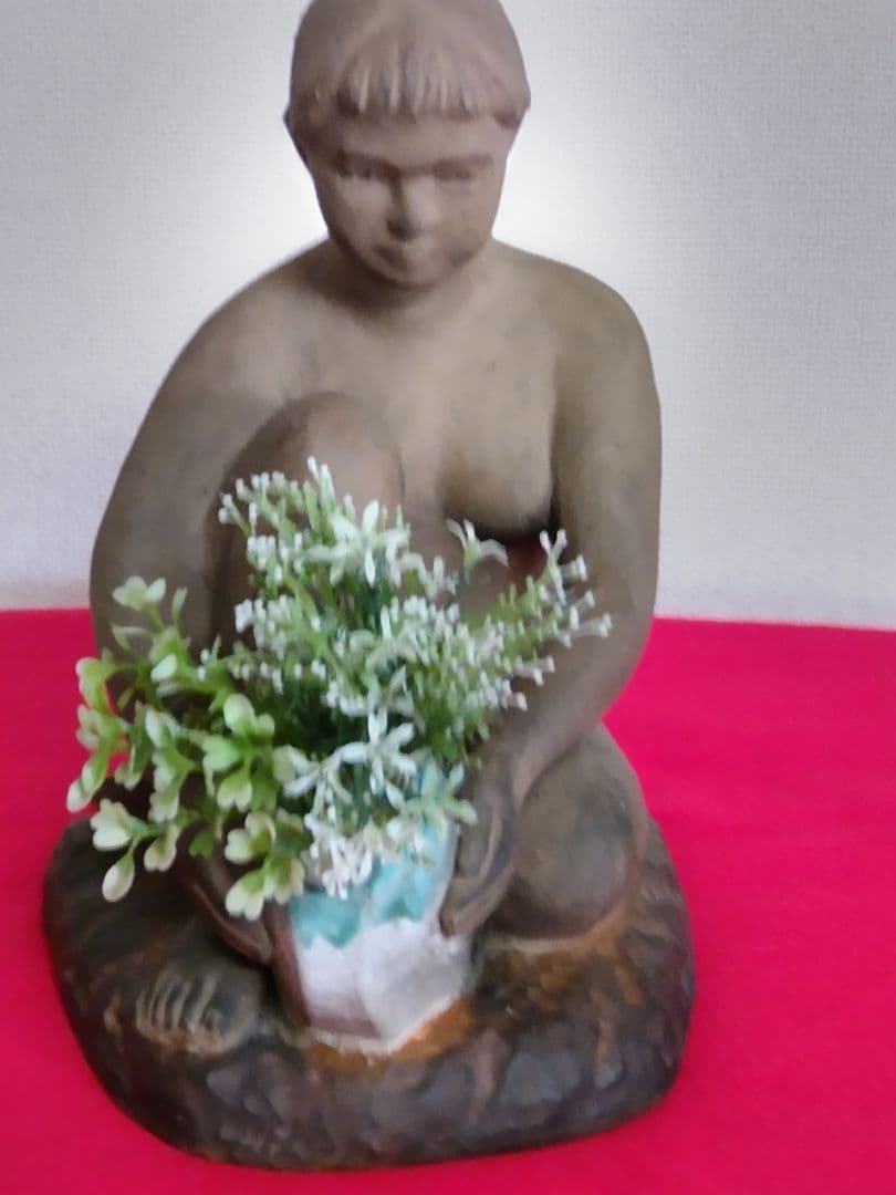 少女像置物/陶器