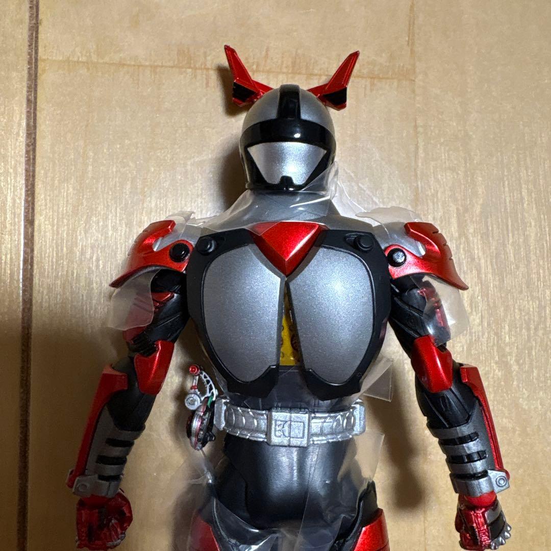 shf 真骨彫　仮面ライダーカブト　ハイパーフォーム