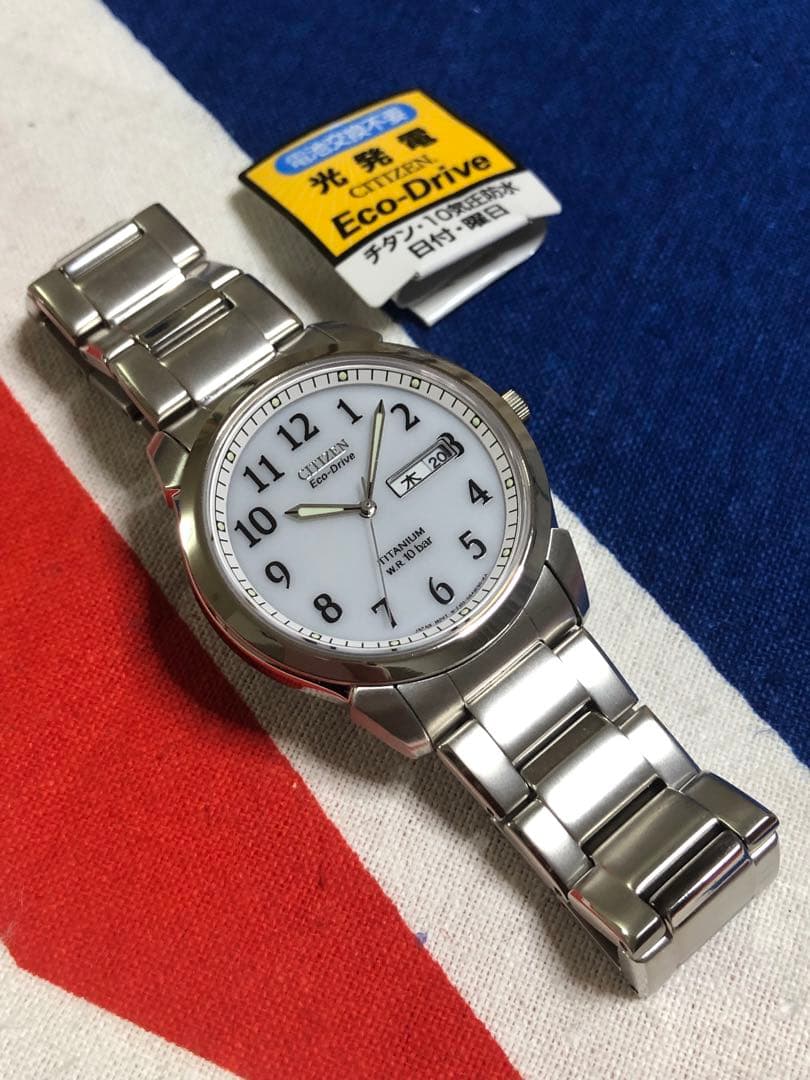 新品！シチズン　エコドライブ　チタン　デイデイト