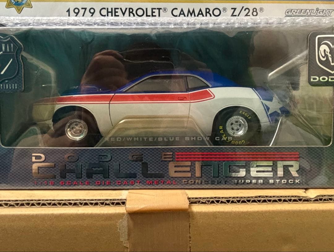 ハイウェイ61 2010 ダッヂ チャレンジャー 392 HEMI 1/18