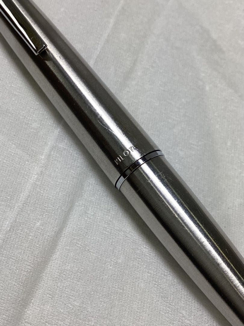 エ*２様 PILOT ペン先一体型シルバー 万年筆