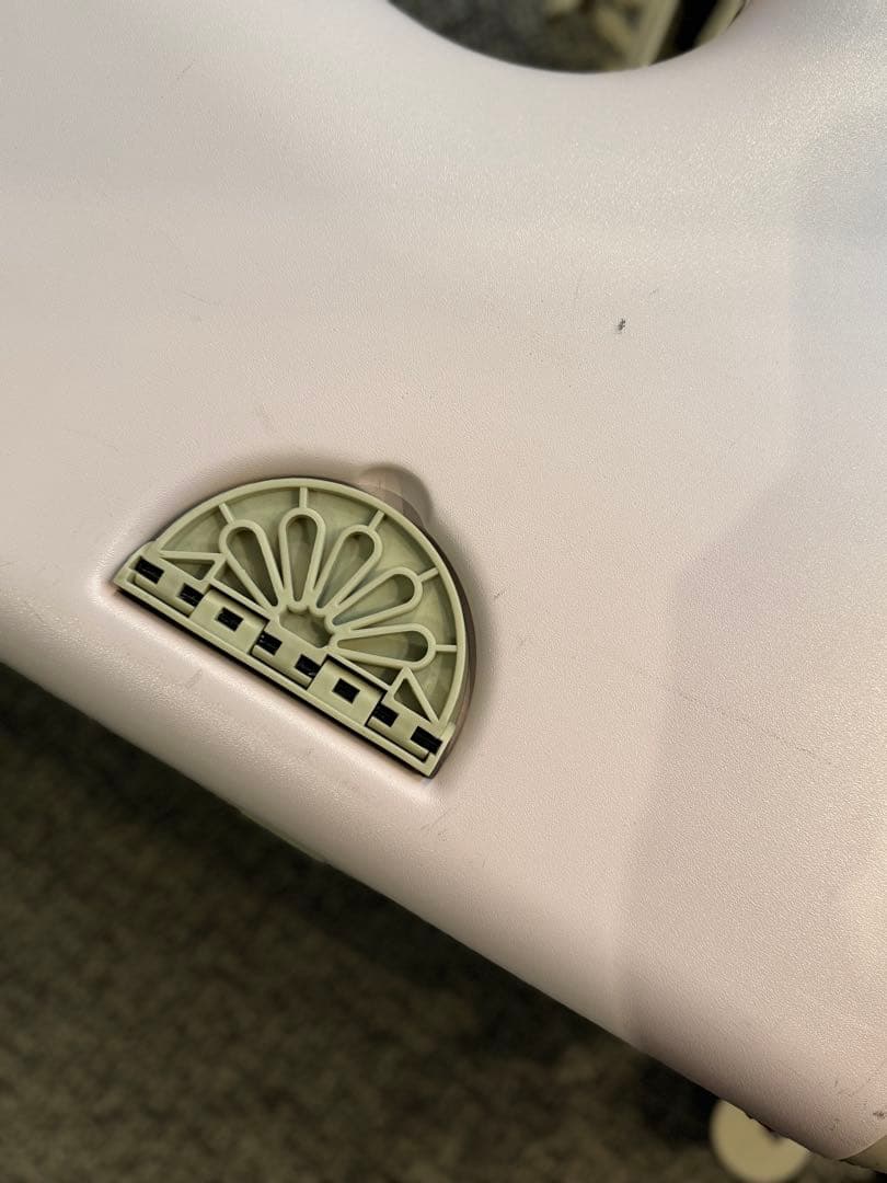 美品☆キッズトラベル　子どもが乗れるキャリーケース　くすみピンク