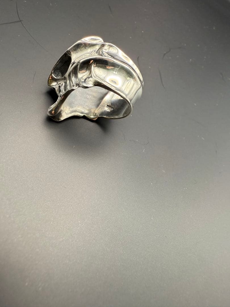 スカルデザイン シルバーリング 専用ポーチ付き　925