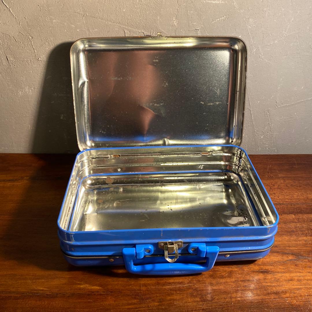 昭和レトロ 聖闘士星矢 ミニトランクケース 不二家 ブリキ缶 キャラクター