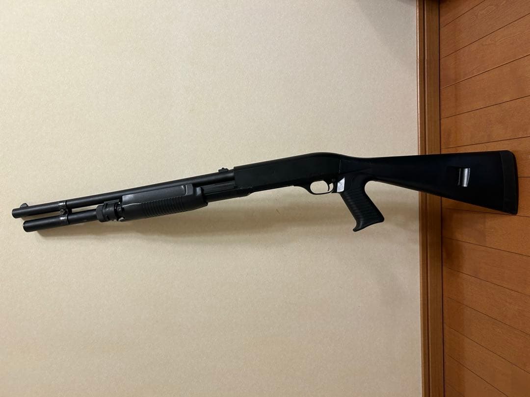 東京マルイエアコッキングショットガン M3スーパー90 + ショットシェル×2