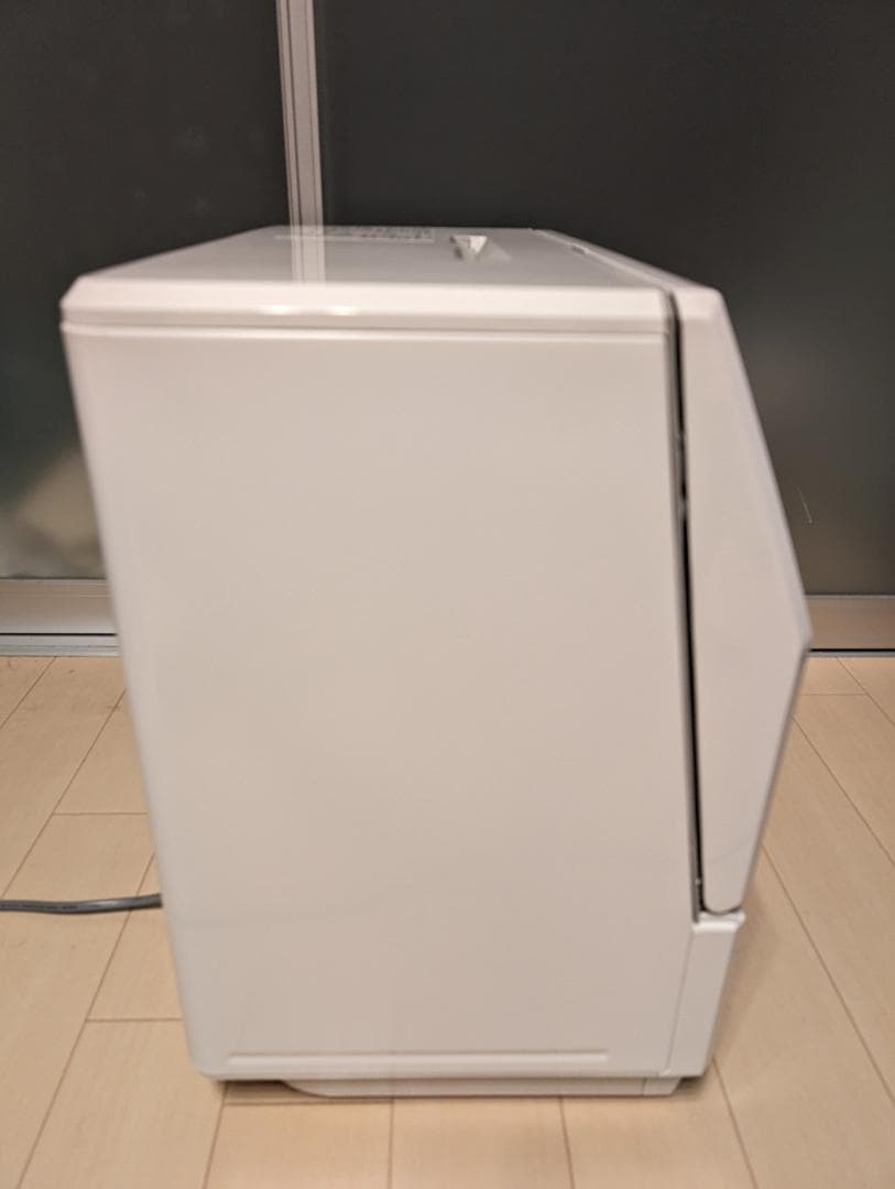 2025年製使用期間1か月半 Panasonic 食器洗い乾燥機 NP-TCR5