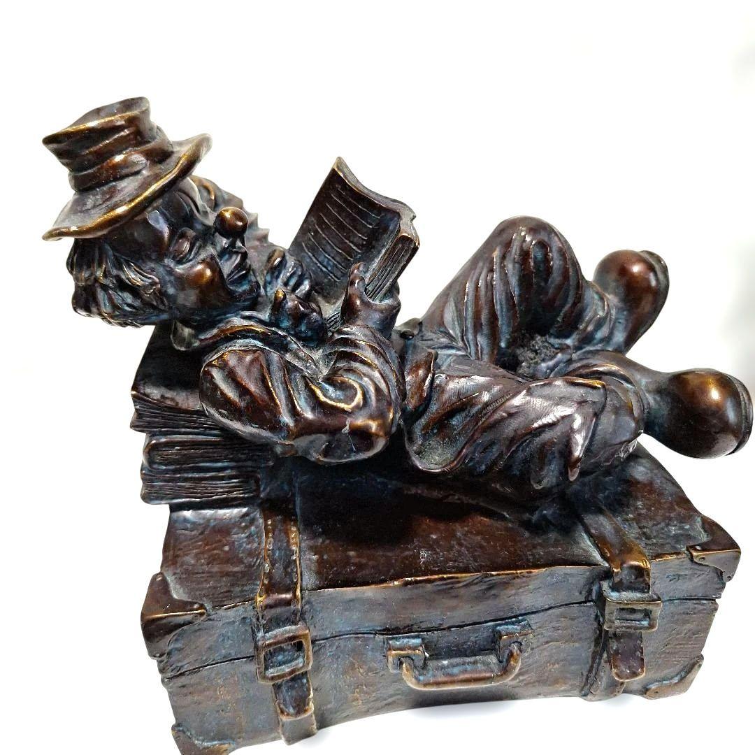 置物　ブロンズ像　本を読む少年　インテリア　アンティーク　オブジェ　　希少