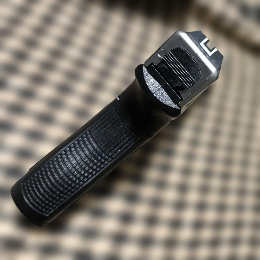 東京マルイ製　電動ハンドガン　グロック18C　予備マガジンセット