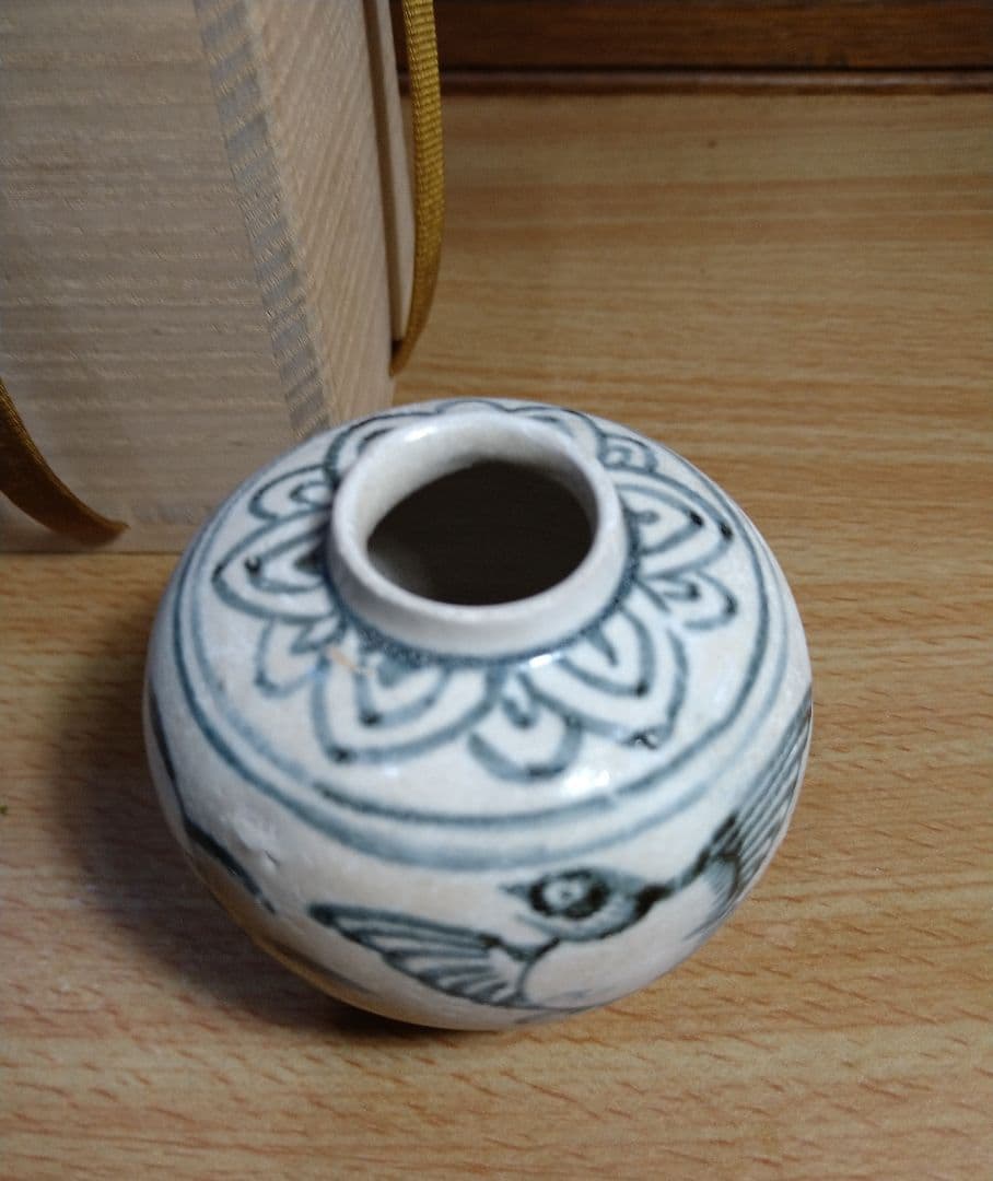 安南染付鳥文小壺十五世紀 R5-4