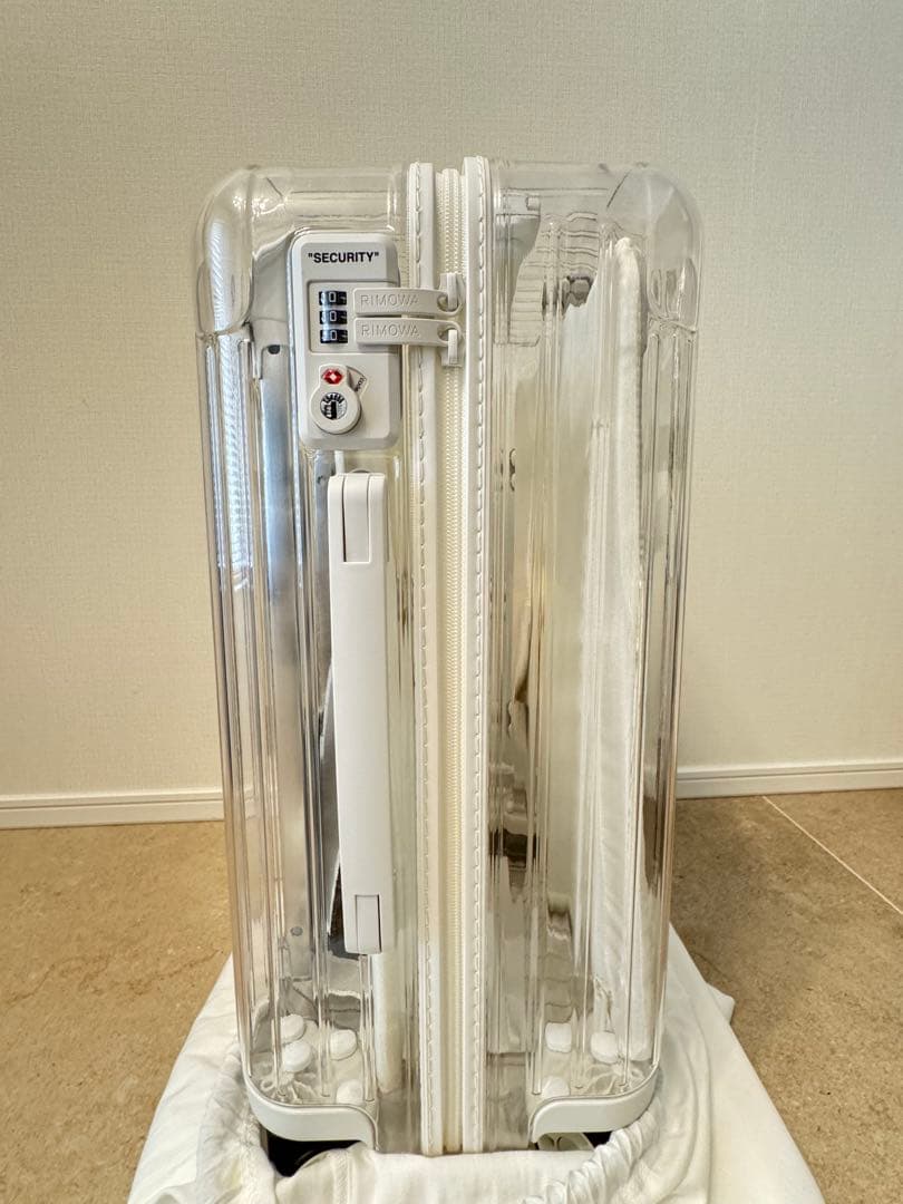 RIMOWA（リモワ）×off-white（オフホワイト）コラボキャリーケース