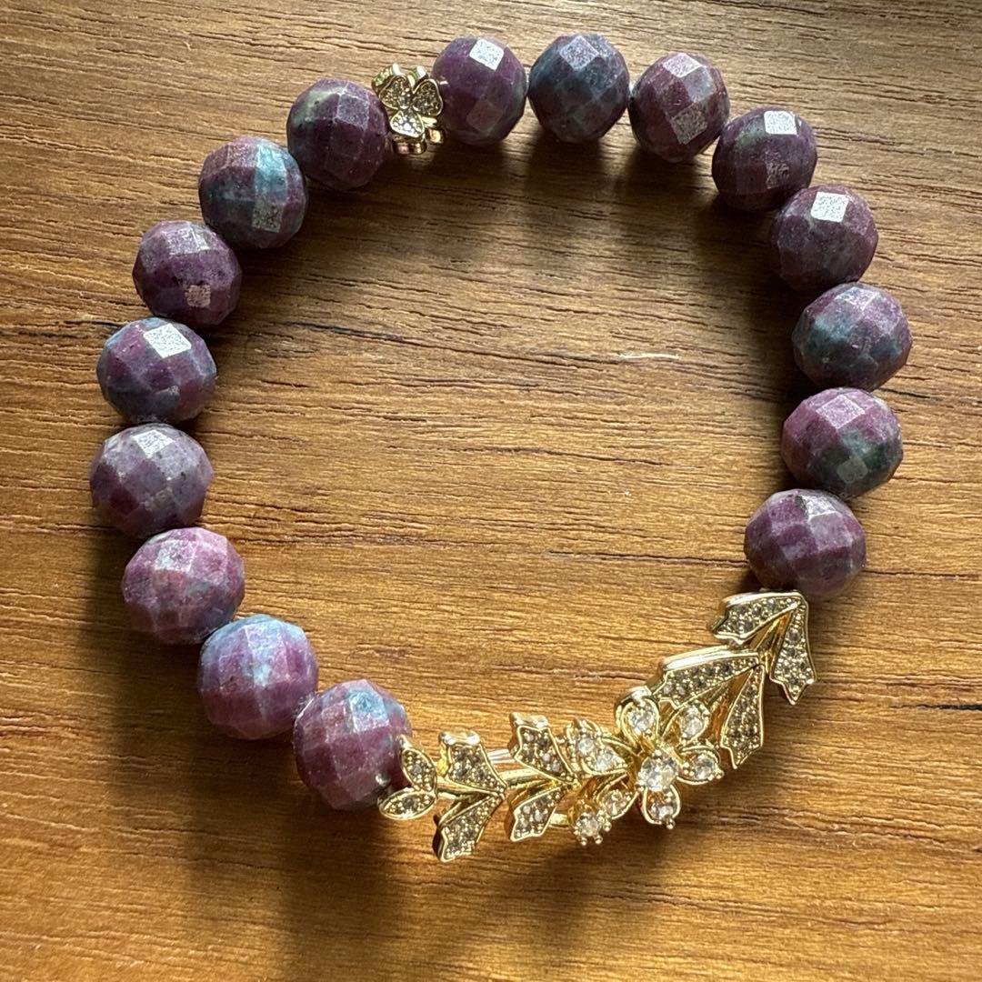 大人❢ルビーインフックサイトにキラキラパーツブレス❥