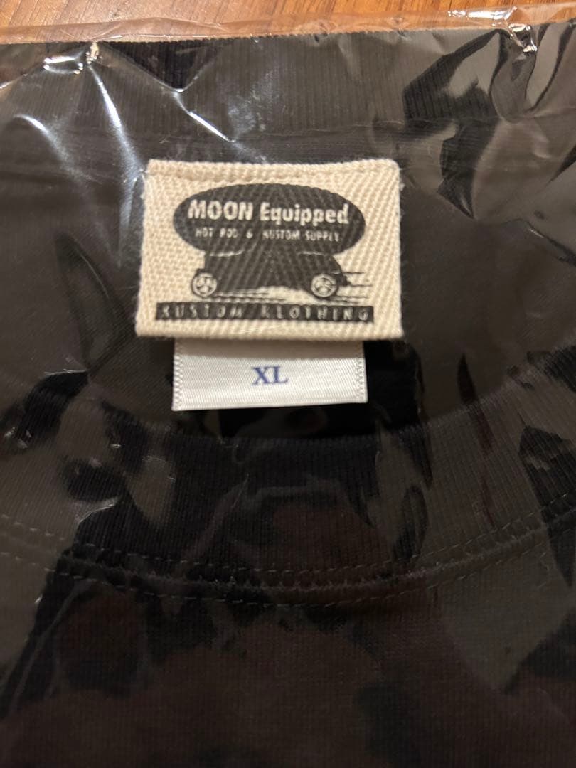 BOUNTY HUNTER x MOON Equipped Tシャツ　　XL