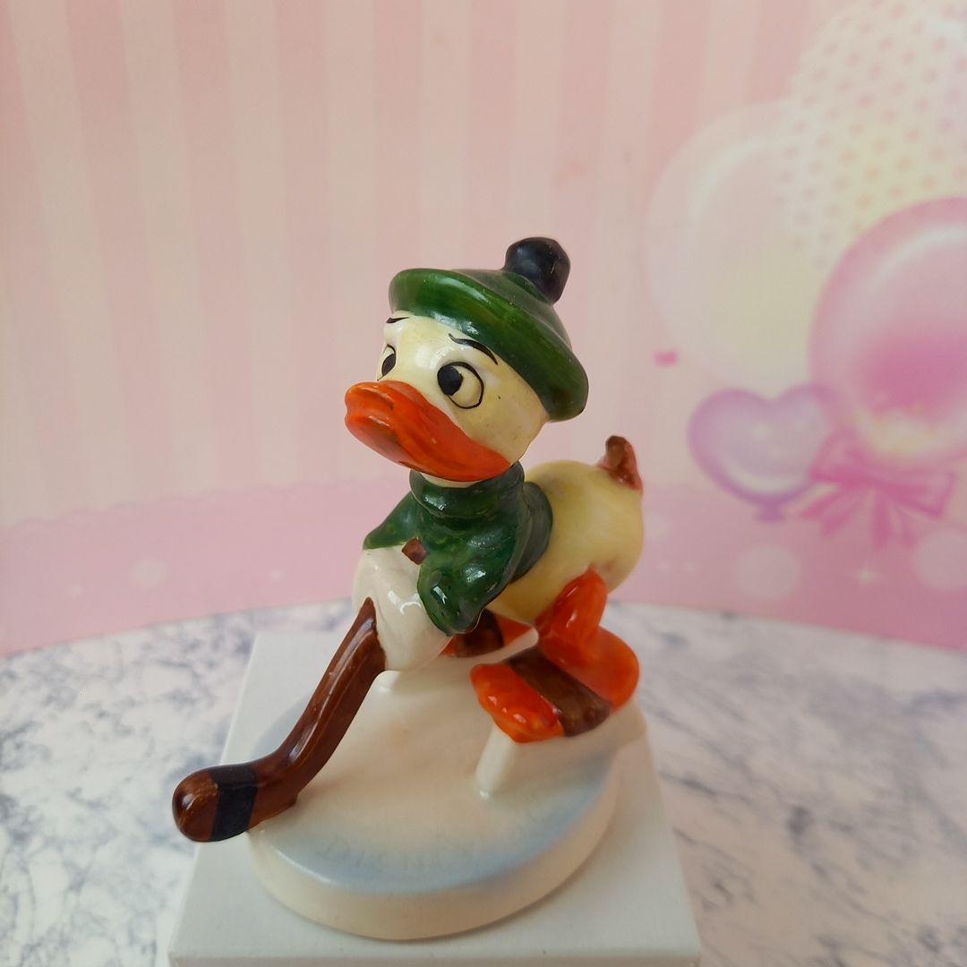 ディズニー　ドナルドダック　セラミック製フィギュア