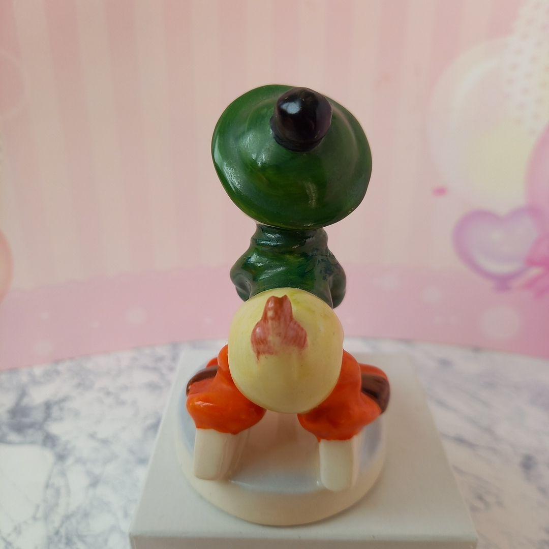 ディズニー　ドナルドダック　セラミック製フィギュア