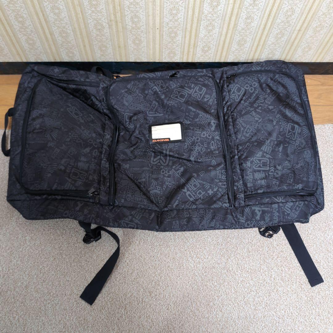 美品 DAKINE ダカイン 大容量 キャリーバッグ 100〜110L相当
