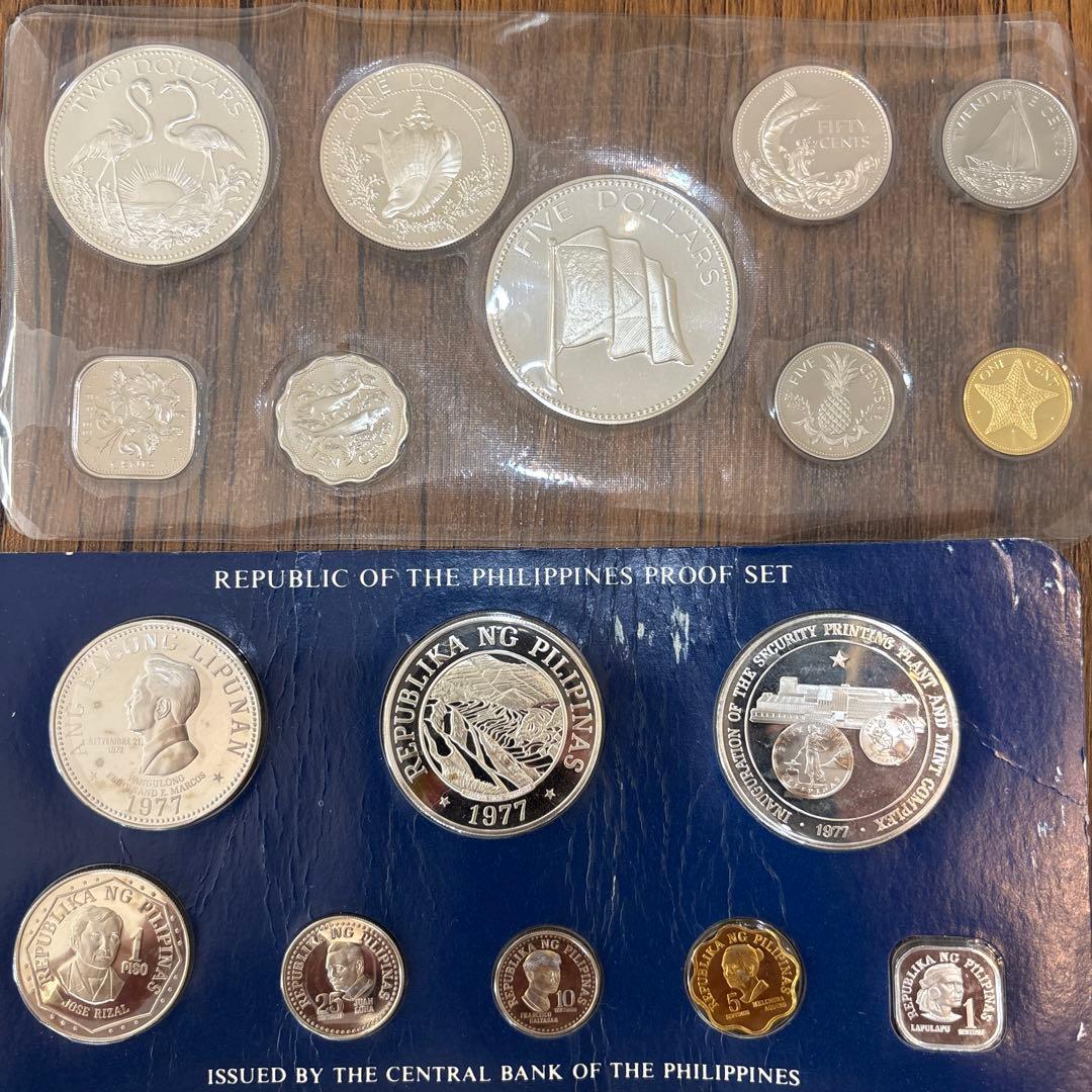 記念硬貨と古銭のセットです