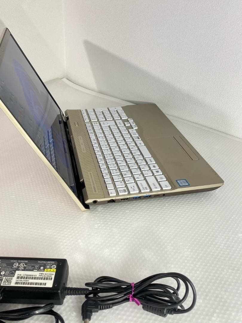 美品 ノートパソコン 富士通 Corei3 メモリ8GB office2021付