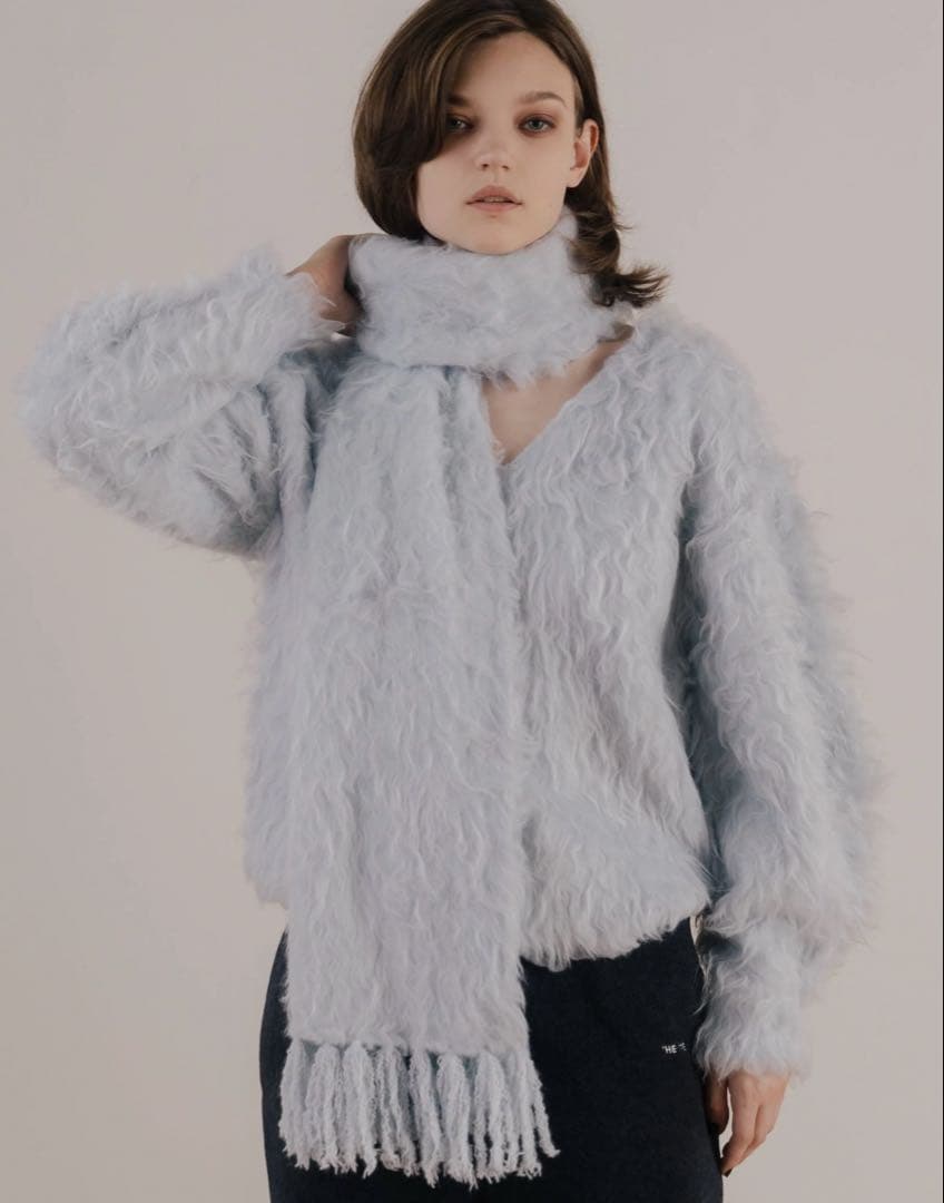 thetoé Eltz Shaggy Muffler