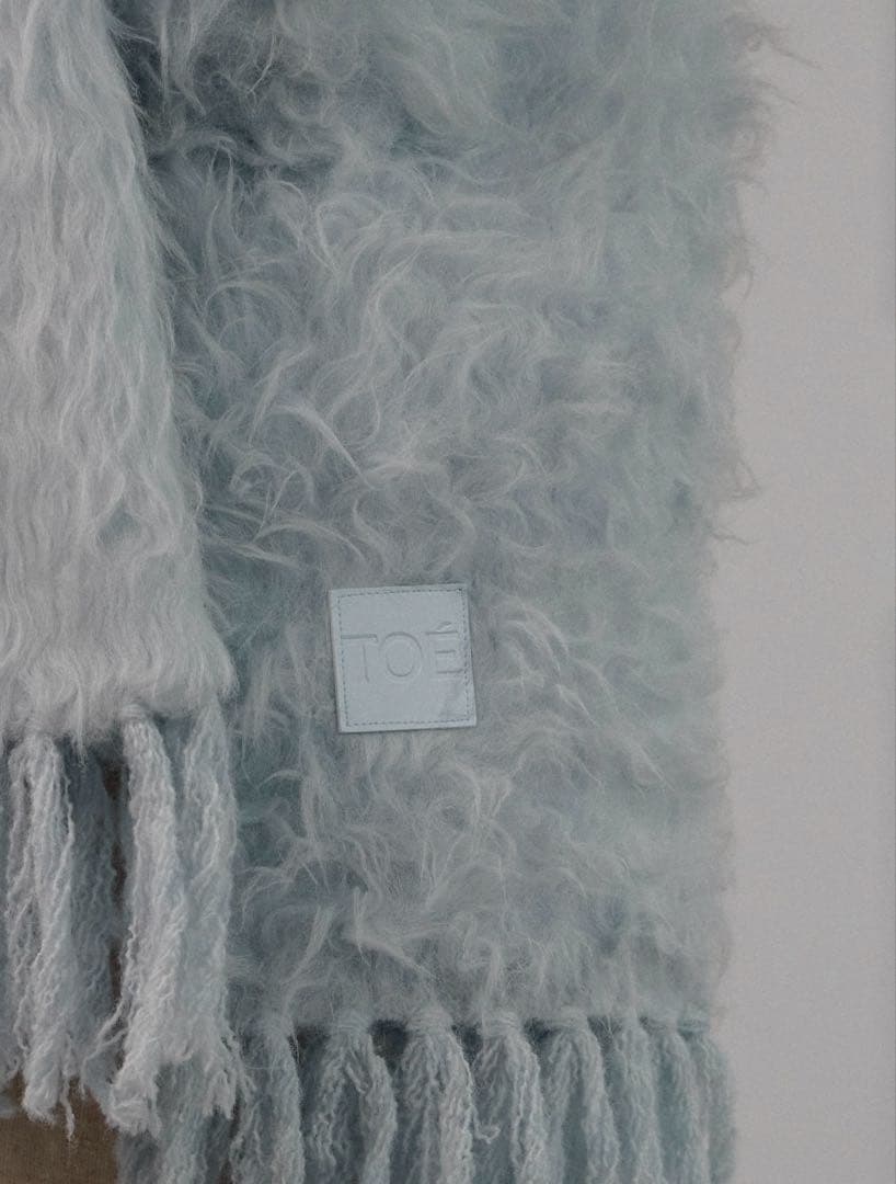 thetoé Eltz Shaggy Muffler