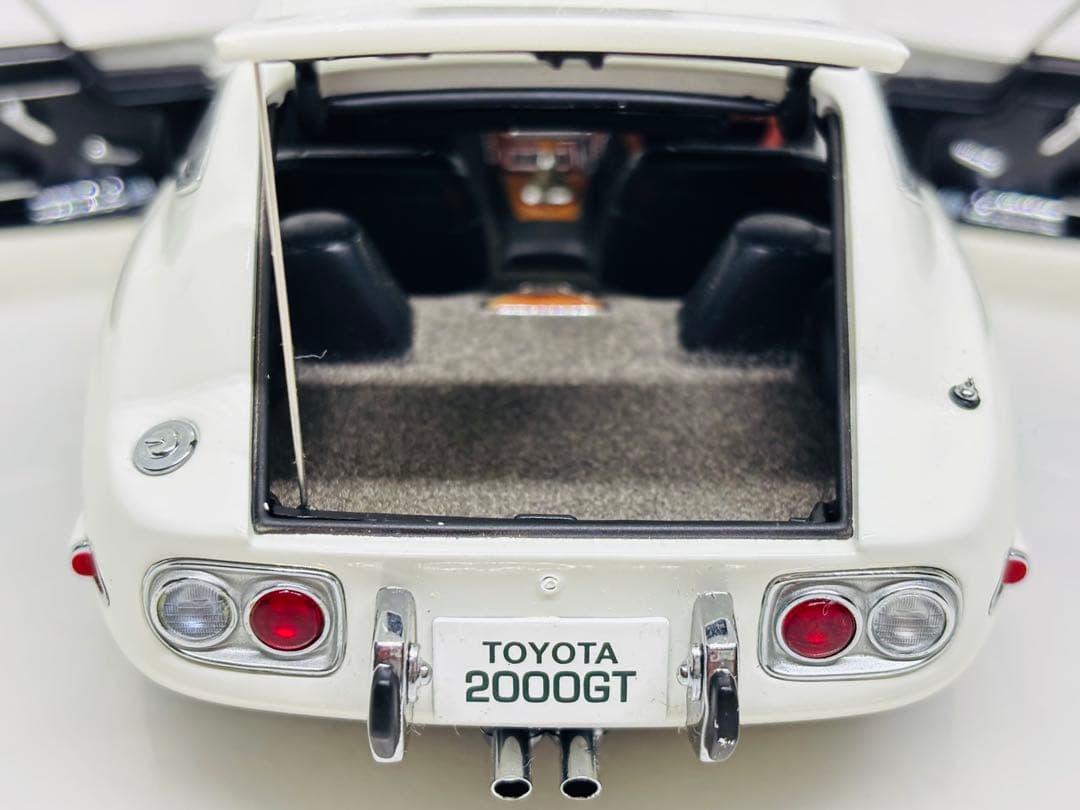 1/18 AUTOart オートアートTOYOTAトヨタ2000GT 大型モデル