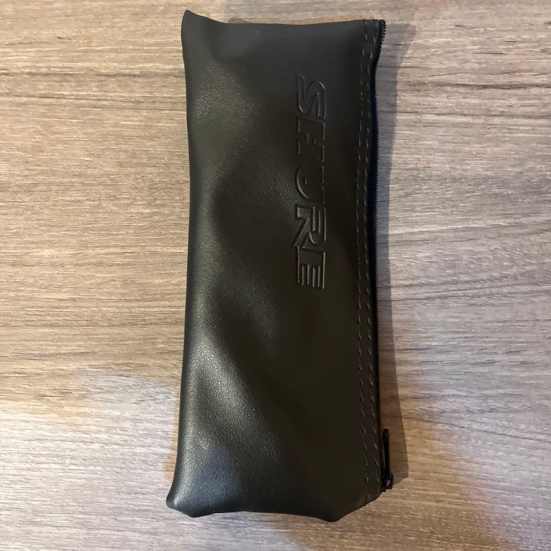 SHURE PGA58 ダイナミックマイク 本体と付属品