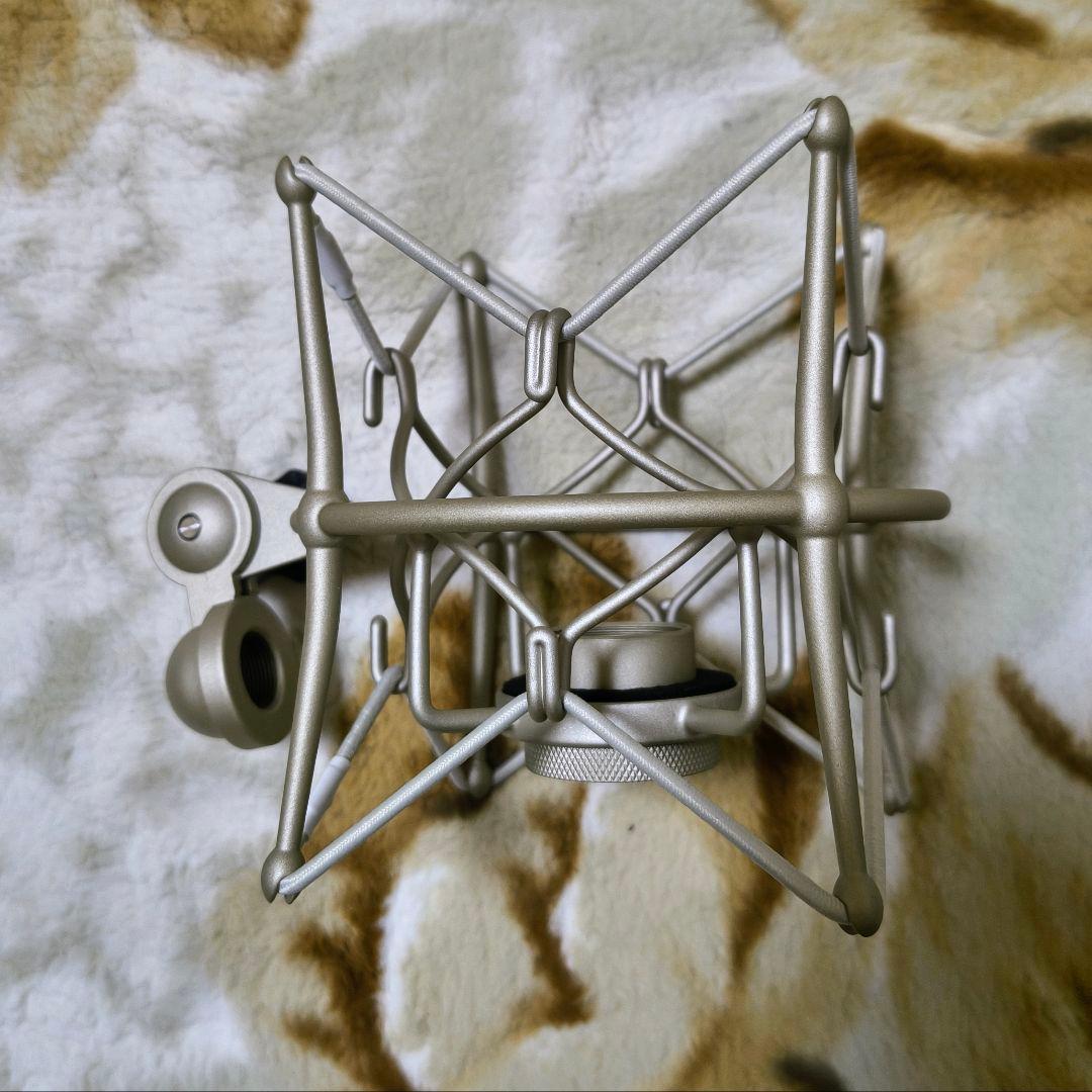 まゆか コンデンサーマイク Neumann U87ai プレミアムクローン