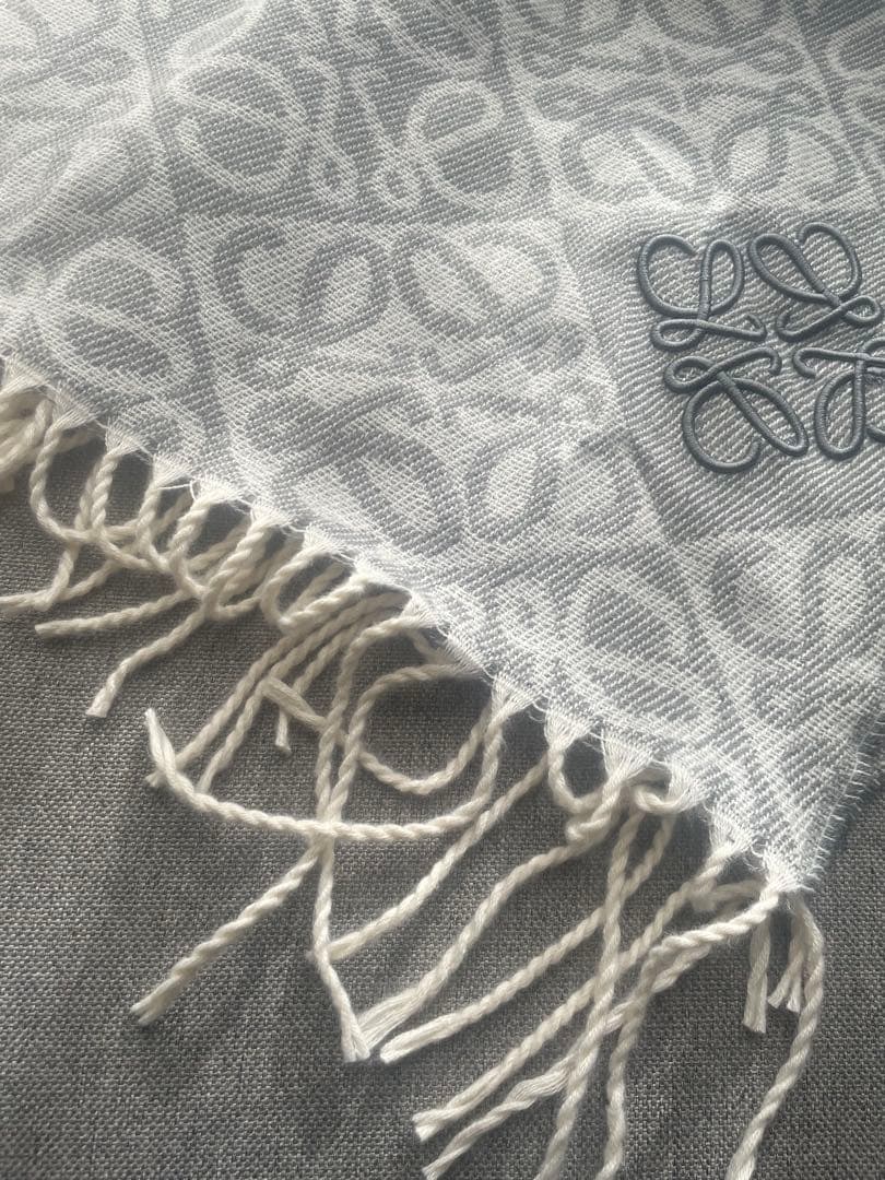 LOEWE ロゴパターン アナグラム マフラー