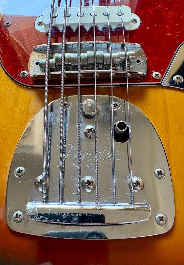 Fender Bass VI サンバースト