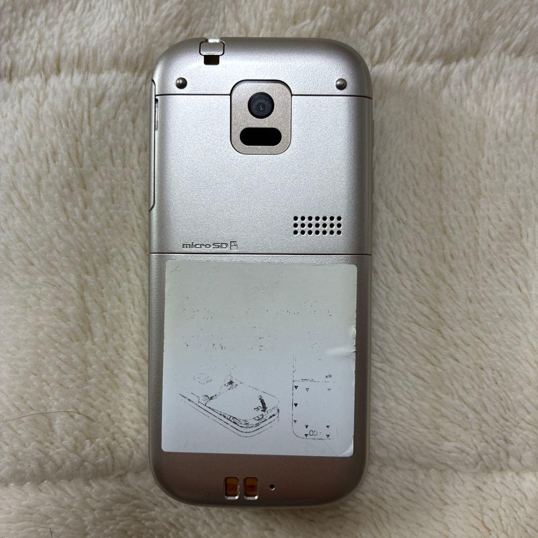 docomo ドコモ F-01G 折りたたみ式携帯電話　卓上充電器付き