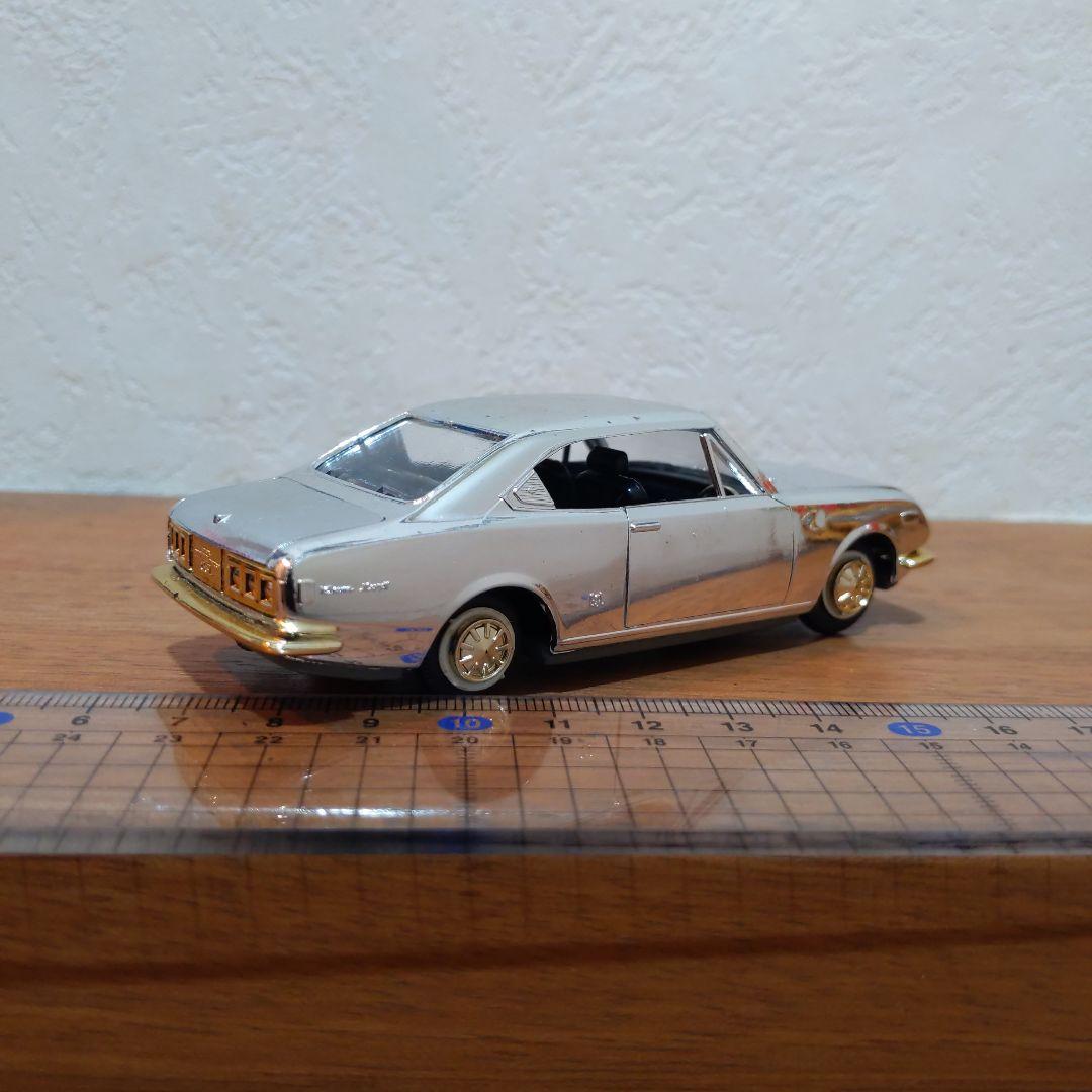 数十年前の日本製 ヨネザワ Diapet【トヨタ コロナ MARKⅡ 1900】